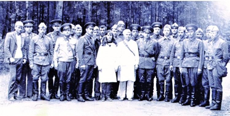  Начальник ветеринарной службы подполковник БВО В.П. Ветров 8 ОА ВЭО (чернобыльский) 1986г.