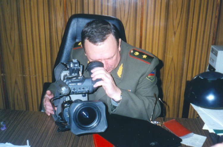 генерал-майор ветеринарной службы Виталий Ветров на съемках фильма 2007г